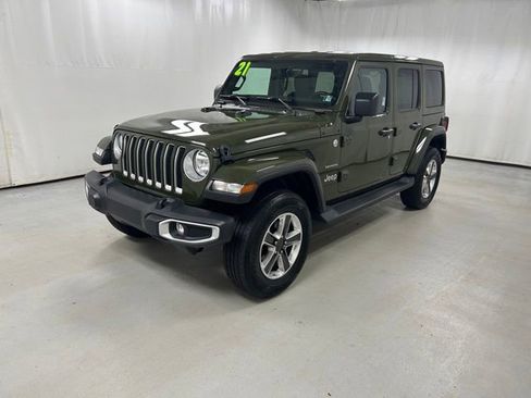 Used 2021 Jeep Wrangler Unlimited Sahara w/ Uconnect 4C Nav & Sound Group AWD/4WD image 2