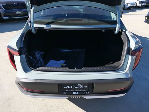 New 2026 Kia K4 LXS image 19