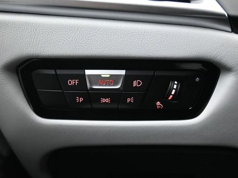 Used 2025 BMW M3 w/ Executive Package image 27