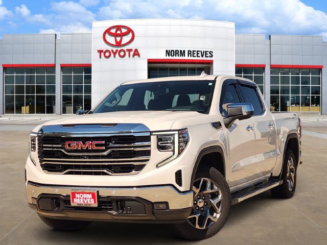 Used 2024 GMC Sierra 1500 SLT AWD/4WD image 1