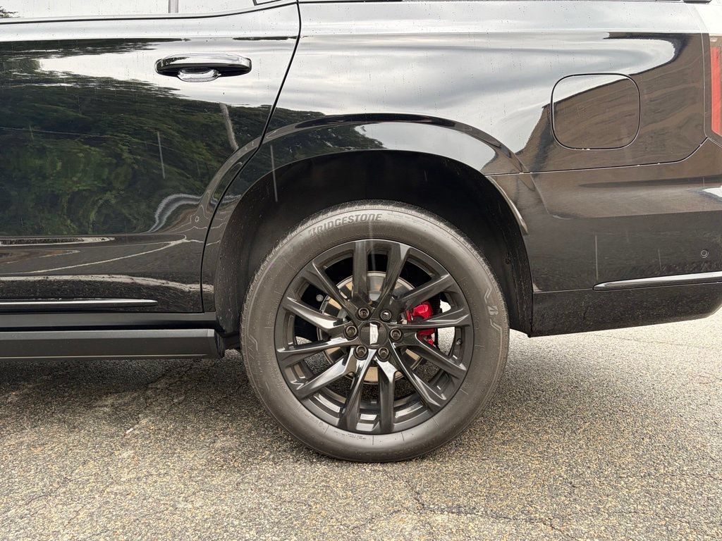 Used 2025 Cadillac Escalade Sport w/ Touring Package AWD/4WD image 10