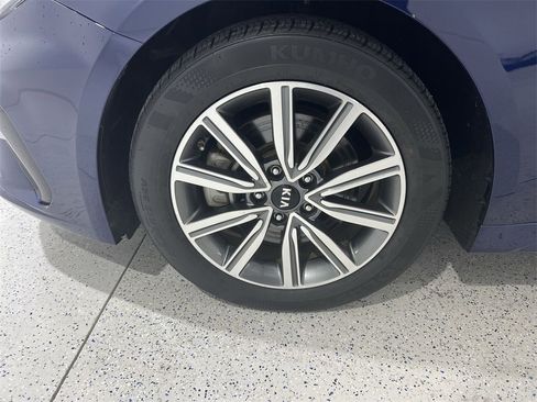 Used 2019 Kia Optima EX image 31