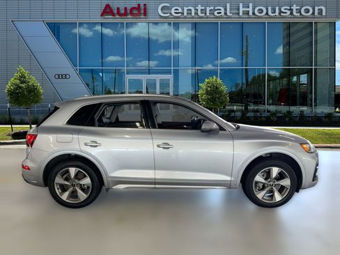 Used 2023 Audi Q5 2.0T Premium Plus w/ Premium Plus Package image 8