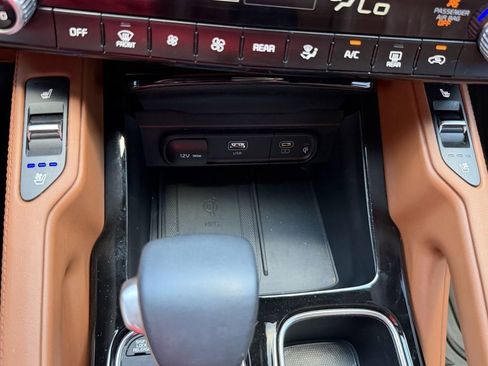 Certified 2025 Kia Telluride SX Prestige X-Line AWD/4WD image 24