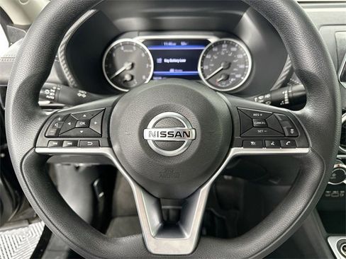 Used 2023 Nissan Sentra SV image 18