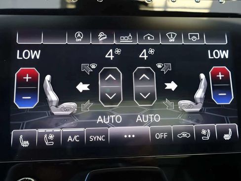 Used 2021 Lamborghini Urus AWD/4WD image 8