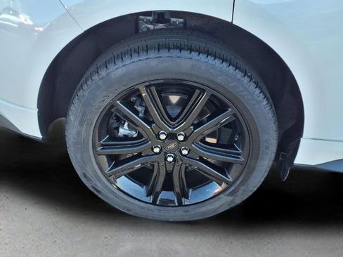 Used 2023 Ford Edge ST-Line AWD/4WD image 8