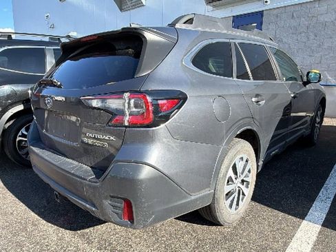 Used 2021 Subaru Outback Premium w/ Popular Package #1 AWD/4WD image 2