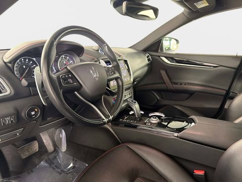 Used 2022 Maserati Ghibli Modena Q4 AWD/4WD image 42