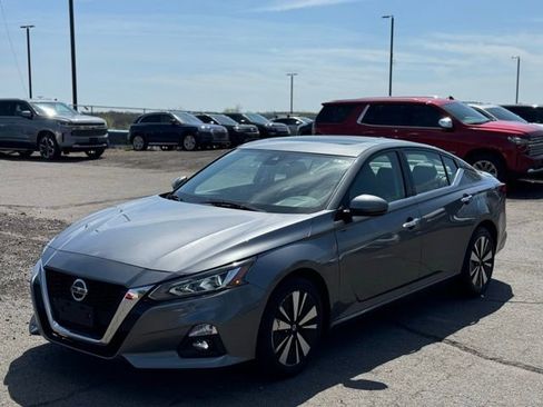 Used 2019 Nissan Altima 2.5 SL image 1