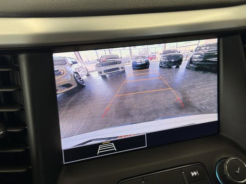 Used 2021 GMC Acadia SLE w/ Driver Convenience Package image 49