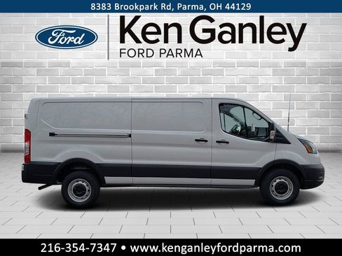 New 2025 Ford Transit 250 Low Roof RWD image 4