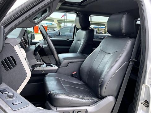 Used 2015 Ford F250 Lariat w/ Lariat Ultimate Package image 8