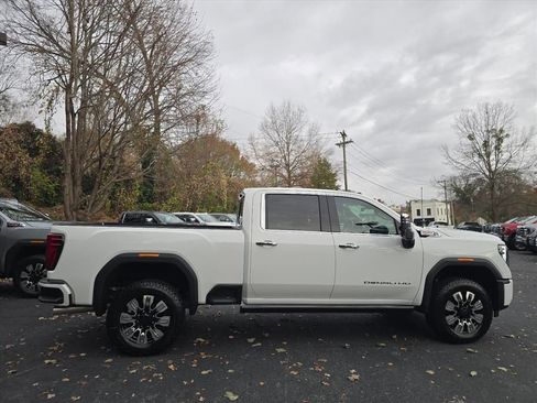 New 2026 GMC Sierra 2500 Denali w/ Denali Reserve Package image 2