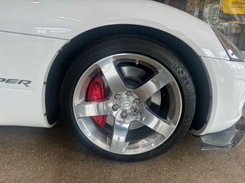 Used 2009 Dodge Viper SRT-10 w/ Aero Group RWD image 16