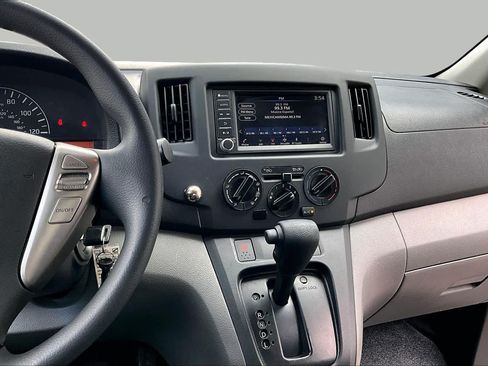 Used 2021 Nissan NV200 S FWD image 7