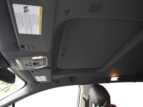 Used 2023 Toyota Sienna Platinum image 20