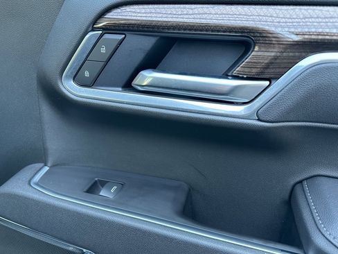 Used 2025 Chevrolet Silverado 1500 LT image 21