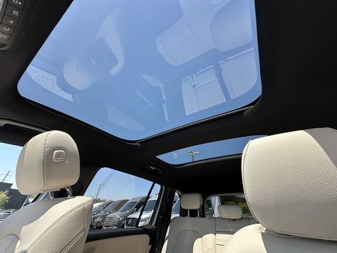 Certified 2025 Mercedes-Benz GLB 250 image 34