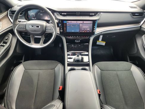 New 2026 Jeep Grand Cherokee Altitude AWD/4WD image 22