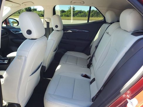 Used 2023 Buick Envision Essence image 23