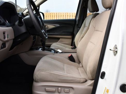 Used 2020 Honda Pilot EX image 24