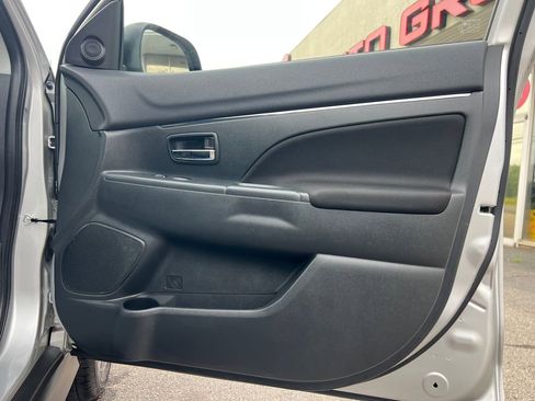 Used 2020 Mitsubishi Outlander Sport ES image 23