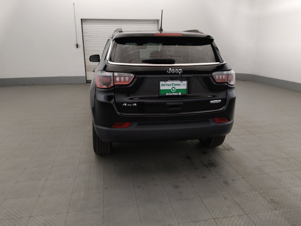 Used 2018 Jeep Compass Latitude w/ Popular Equipment Group AWD/4WD image 6