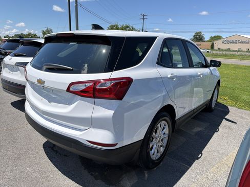 Used 2021 Chevrolet Equinox LS FWD image 7
