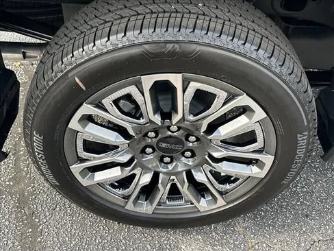 New 2026 GMC Sierra 1500 Denali Ultimate AWD/4WD image 16