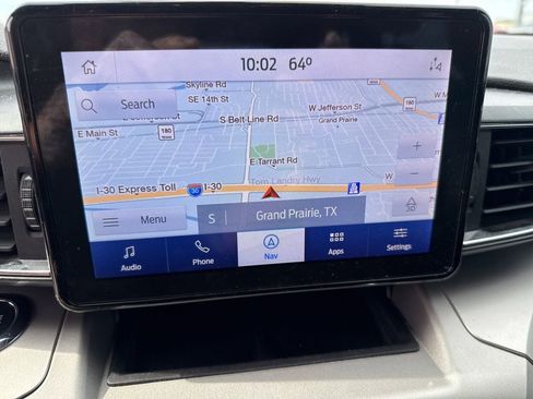 Used 2021 Ford Explorer XLT w/ Equipment Group 202A image 25