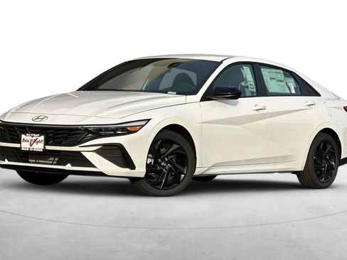 Used 2026 Hyundai Elantra Sport FWD image 2