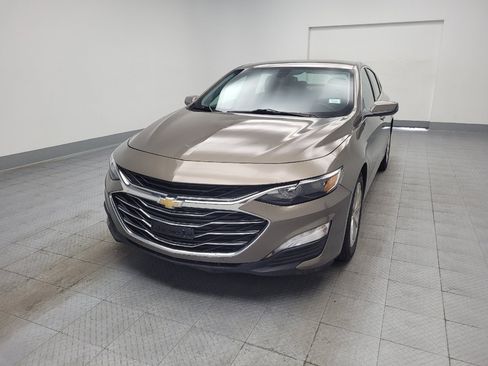 Used 2020 Chevrolet Malibu LT FWD image 15