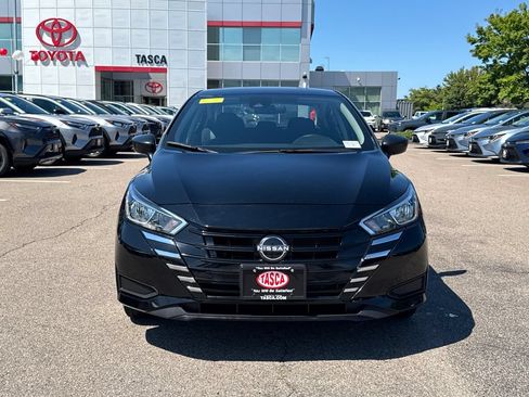 Used 2024 Nissan Versa S w/ S Plus Package FWD image 2