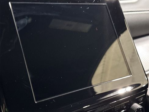 New 2025 Jeep Grand Cherokee L Laredo image 13