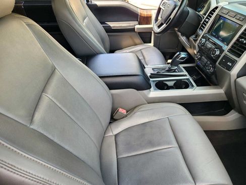 Used 2020 Ford F150 Lariat RWD image 12