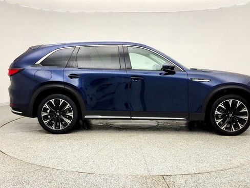 Used 2024 MAZDA CX-90 Plug-In Hybrid w/ Premium Plus image 4