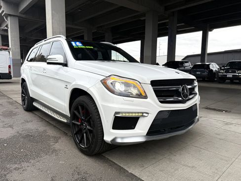 Used 2016 Mercedes-Benz GL 63 AMG 4MATIC image 3