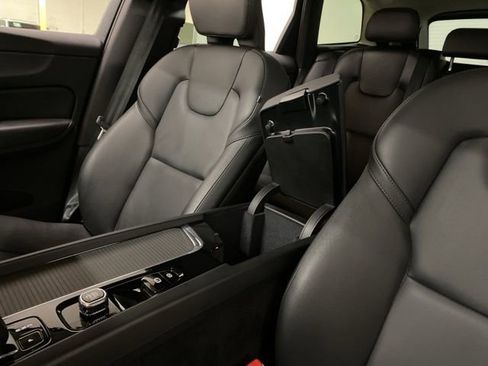 Used 2025 Volvo XC60 B5 Core image 62