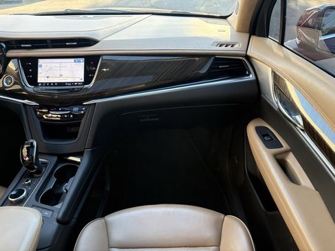 Used 2023 Cadillac XT6 Premium Luxury w/ Platinum Package image 11