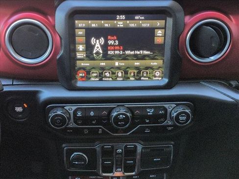 Used 2023 Jeep Gladiator Rubicon w/ LED Lighting Group AWD/4WD image 21