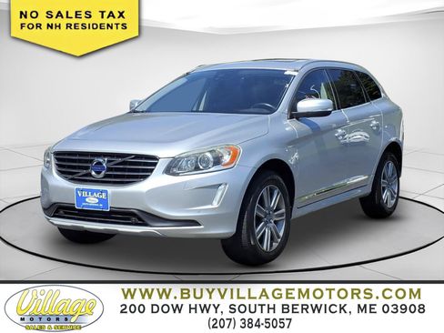 Used 2017 Volvo XC60 T5 Inscription w/ Preferred Option Package AWD/4WD image 2