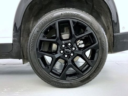 Used 2024 Chevrolet Traverse RS AWD/4WD image 24