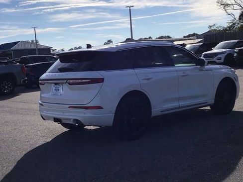 Used 2021 Lincoln Corsair Reserve w/ Equipment Group 201A image 5