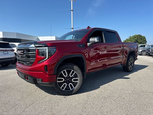 Used 2023 GMC Sierra 1500 AT4 w/ AT4 Premium Package AWD/4WD image 1