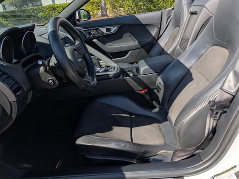Used 2016 Jaguar F-TYPE Convertible image 15