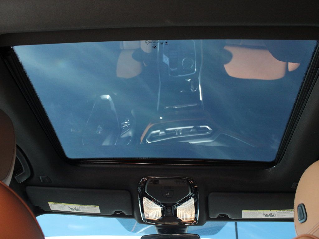 Used 2023 BMW 330i Sedan w/ Driving Assistance Package RWD image 20