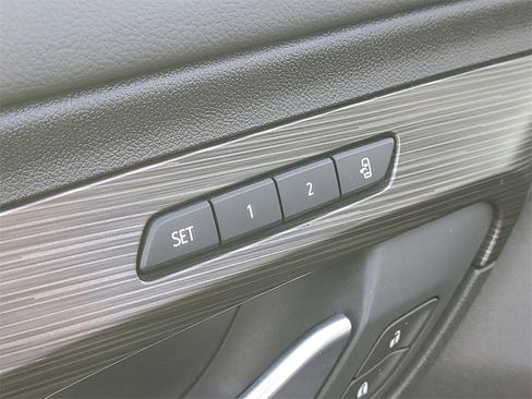 Used 2020 GMC Terrain SLT w/ Preferred Package image 26