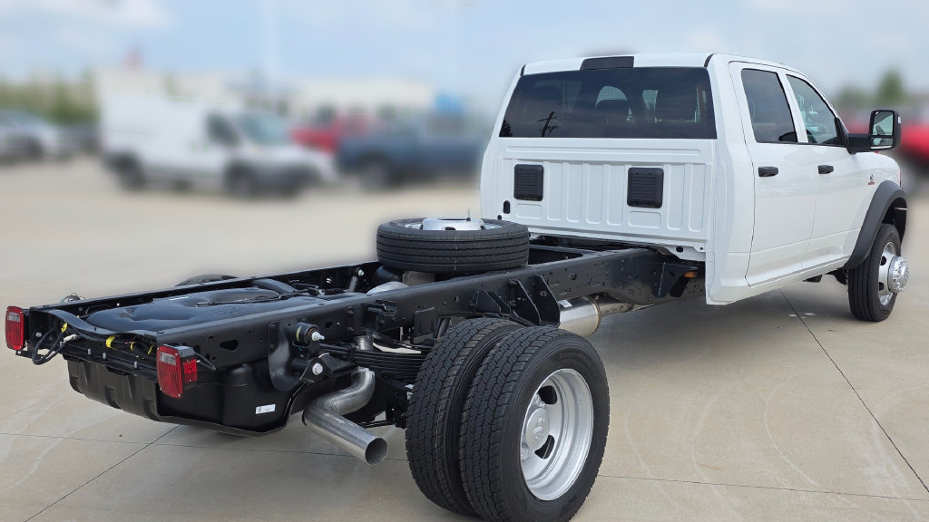 New 2026 RAM 5500 Tradesman w/ Chrome Appearance Group AWD/4WD image 5