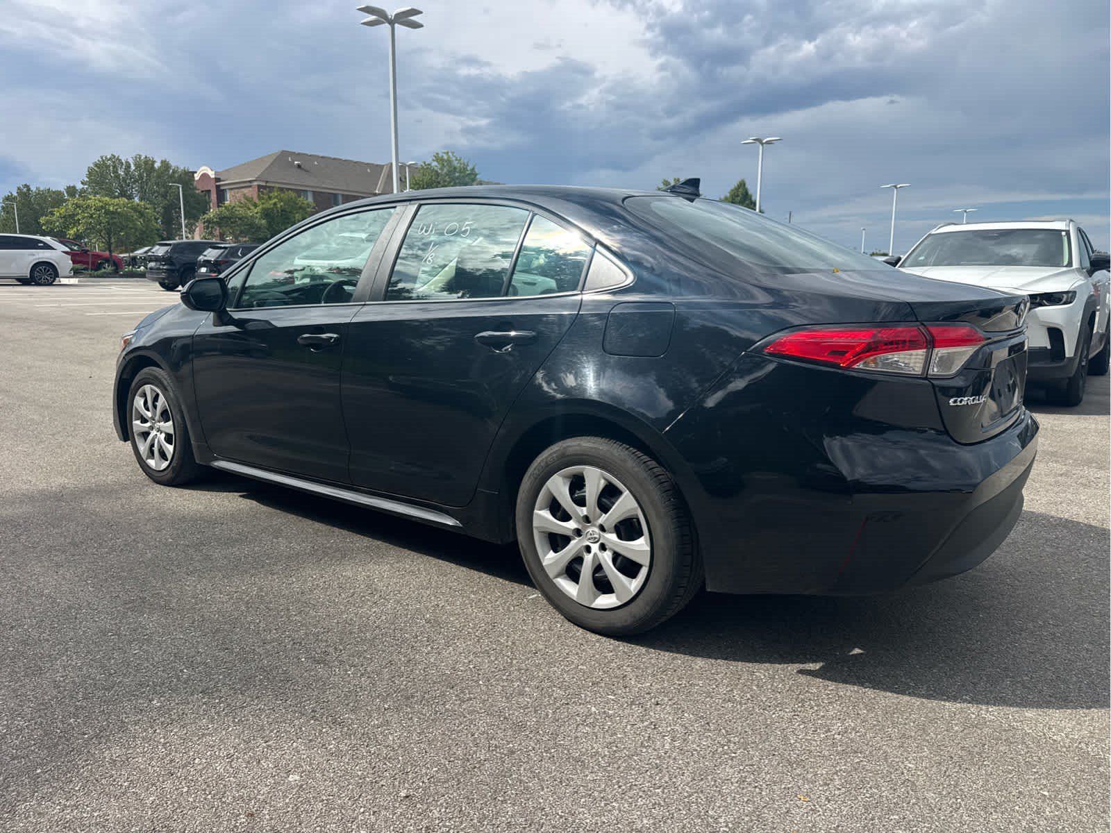 Used 2025 Toyota Corolla LE FWD image 3